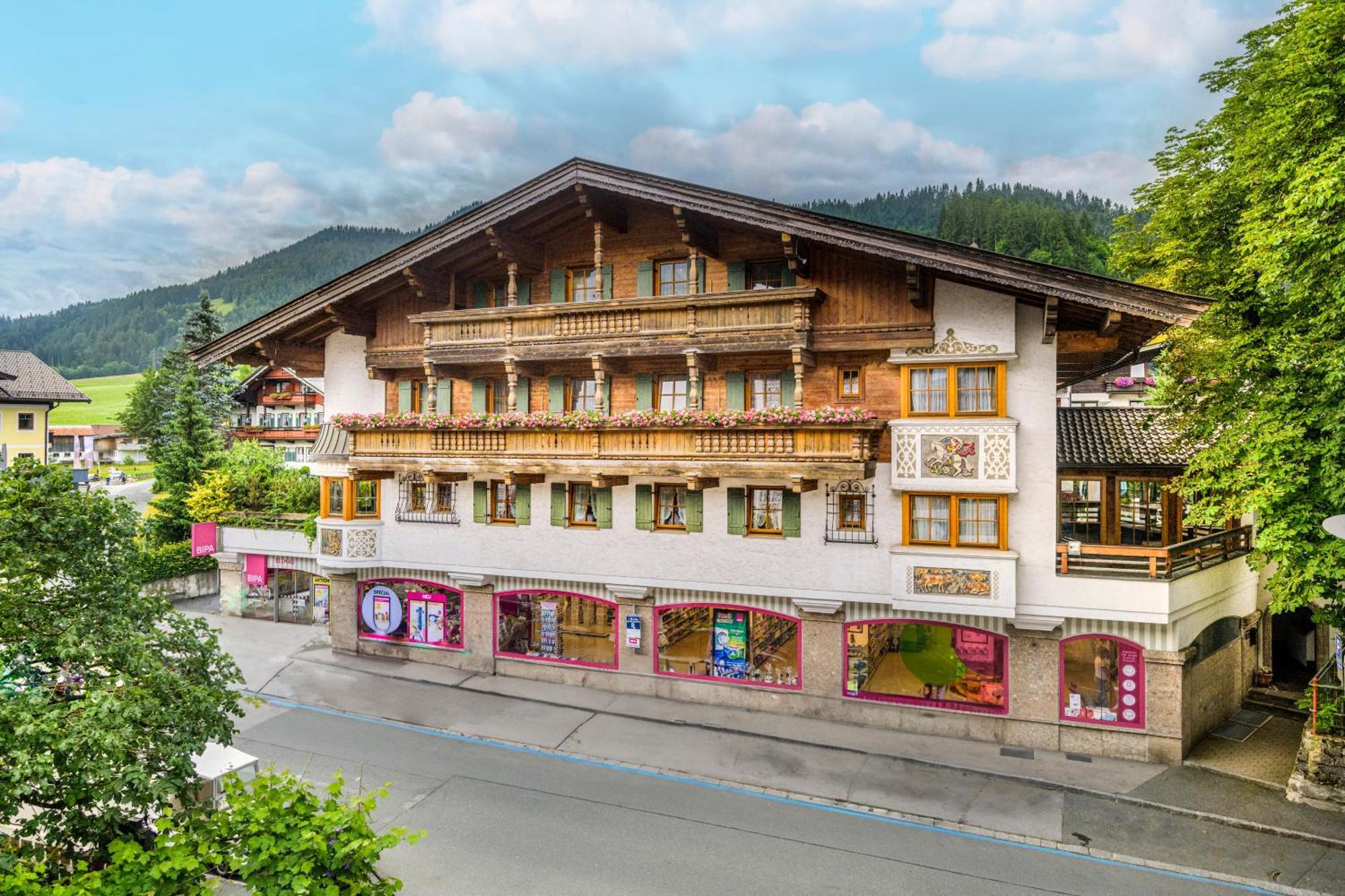 エルマウ Haus Garden Bed & Breakfast エクステリア 写真