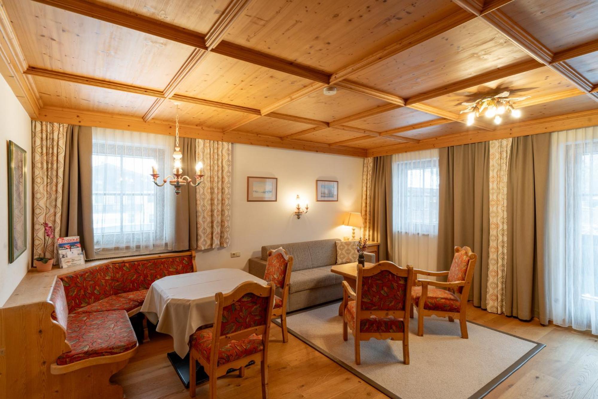 エルマウ Haus Garden Bed & Breakfast エクステリア 写真